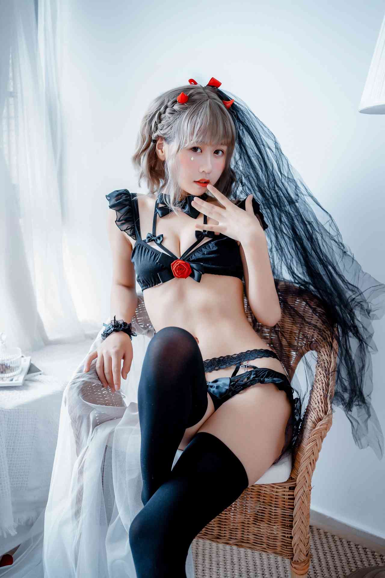 NO.053萌芽儿o0白婚纱蝴蝶结内衣超美图集【24P】-可宝主